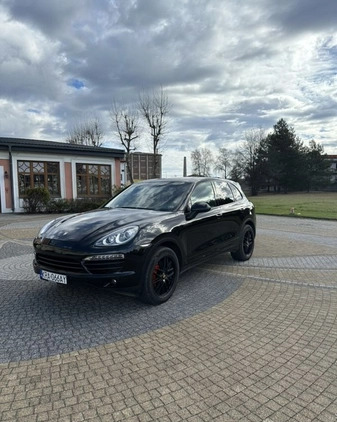 Porsche Cayenne cena 82900 przebieg: 235000, rok produkcji 2011 z Trzebinia małe 79